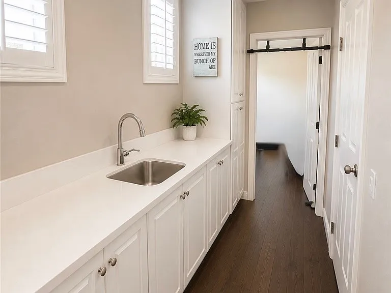 761 Clark Way — Photo 14