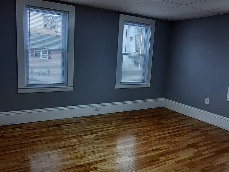 76 Perry Ave #3 — Photo 9