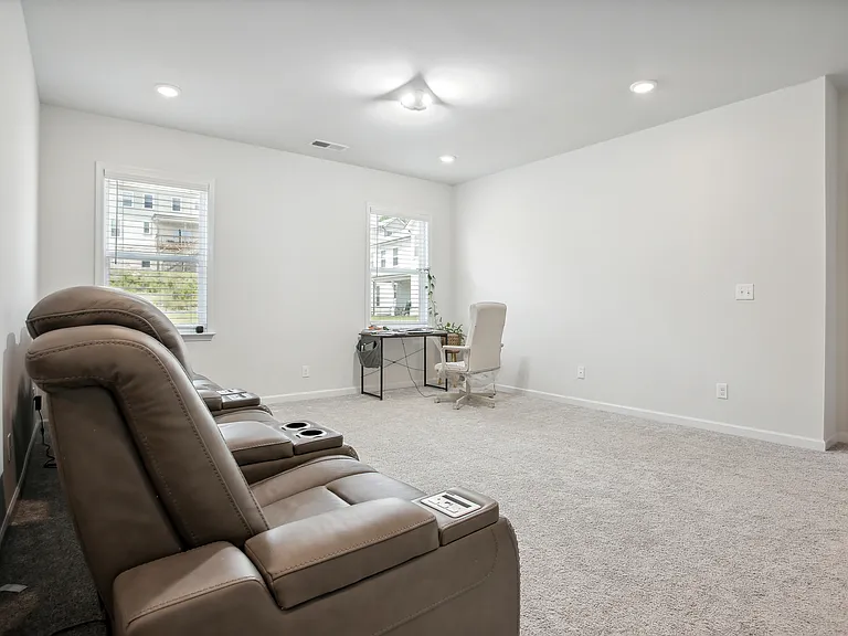 7925 Tiberon Pkwy #0 — Photo 23