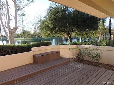 Entertain, enjoy picturesue mornings or evening sunsets on y