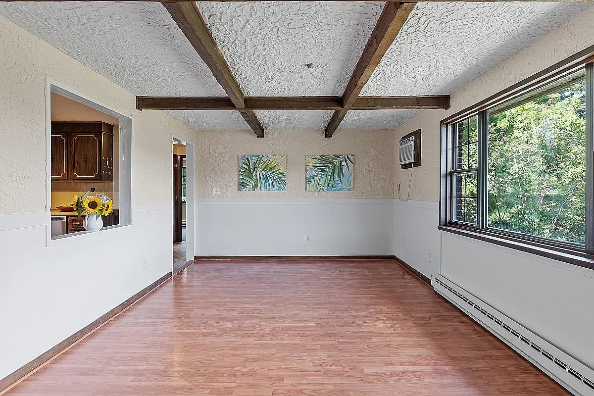 2 bed, 910 sqft, $2,000 — Photo 4