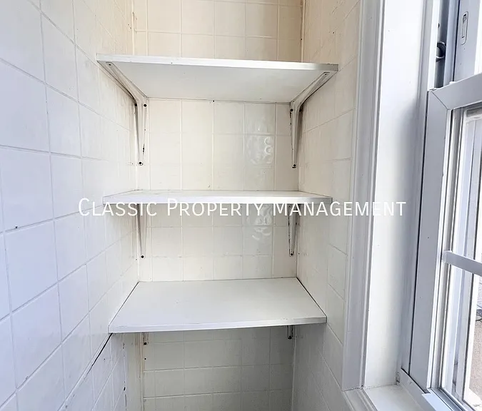 1832 W 3rd St — Photo 4
