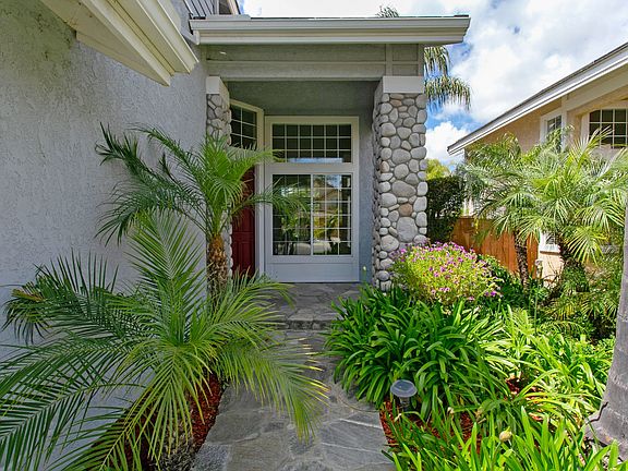 4th image of 1636 Turnberry Dr