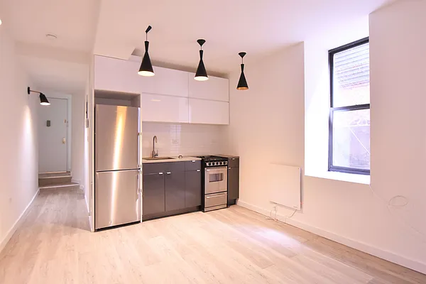 Rented by Bold New York | media 54