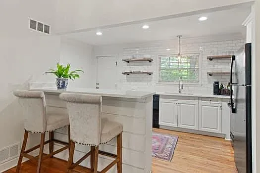 2 bed, 2.0 bath, 1102 sqft, $2,250 — Photo 4