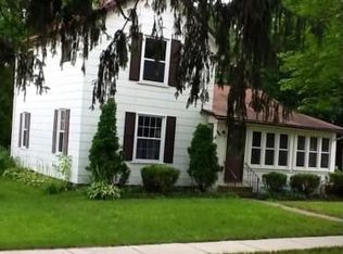 621 E Washington St, Howell, MI 48843