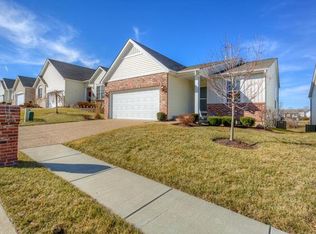 1047 Silo Bend Dr, Wentzville, MO 63385