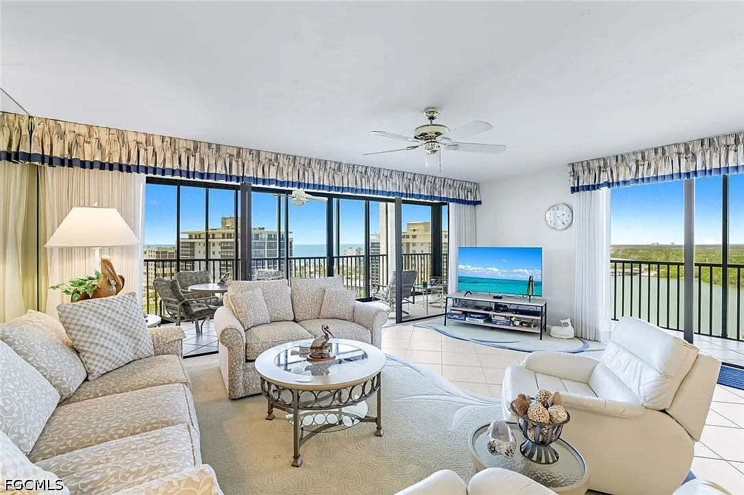 2 bed, 2.0 bath, 1345 sqft, $8,500 — Photo 4