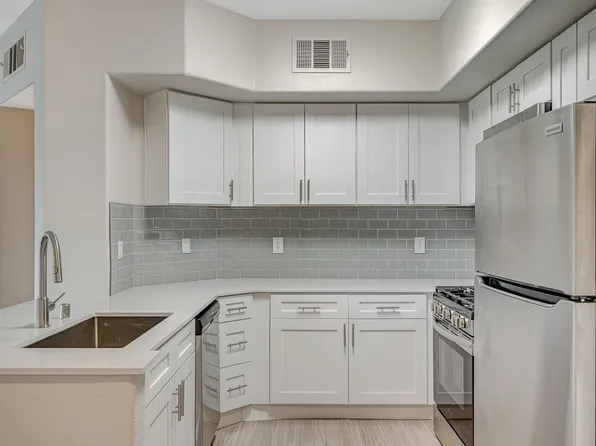 Shelter Cove Apartments