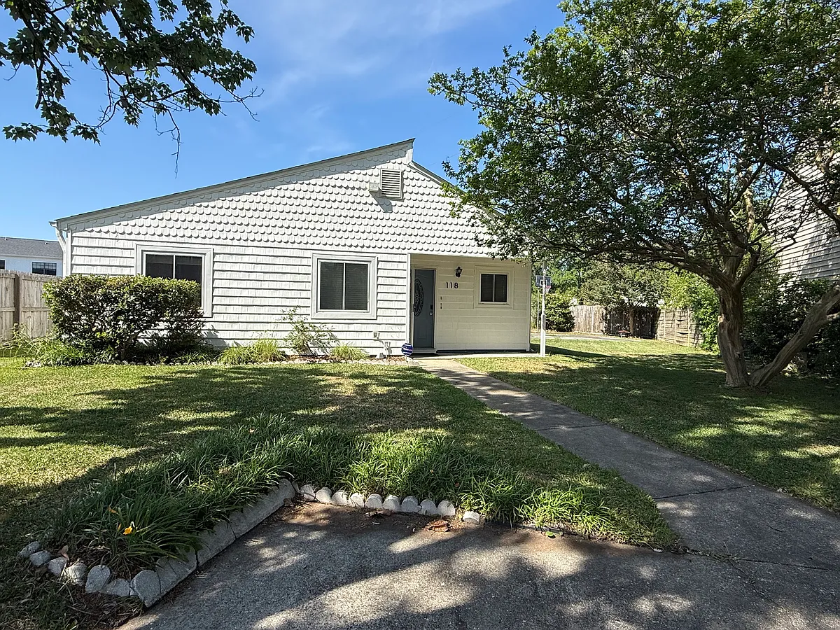 Building Photo - 118 E Saltwood Pl