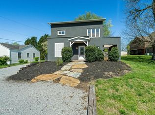 1146 E Lincoln Rd, Maryville, TN 37804