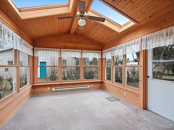 3rd image of 5005 Highland Dr
