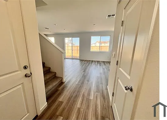 9975 Windage Way — Photo 15