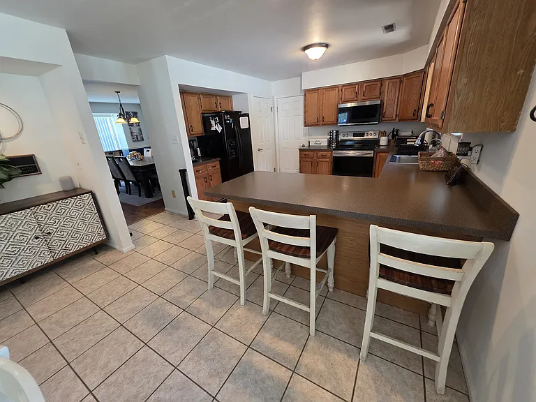 138 Persimmon St — Photo 9