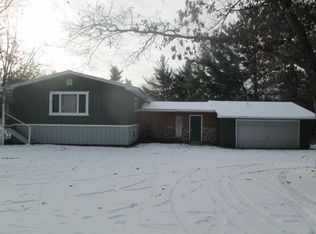 1087 S Edgewood Dr, Adams, WI 53910