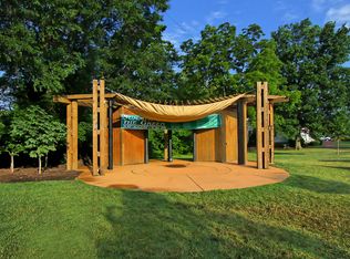 900 Glyndon St SE, Vienna, VA 22180