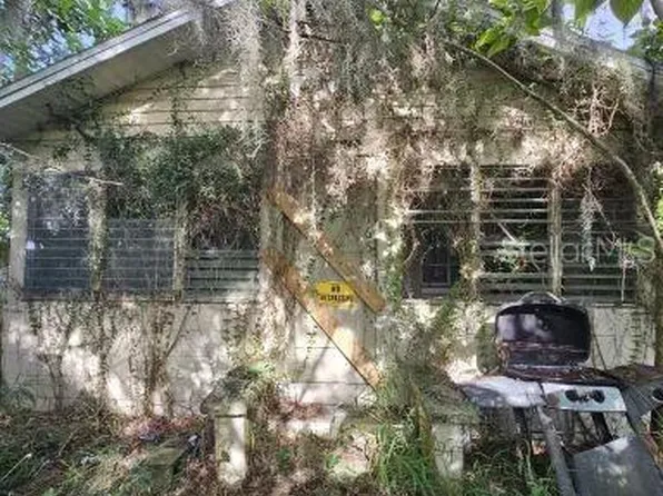 165 Sleepy Hollow Rd, Leesburg, FL 34748