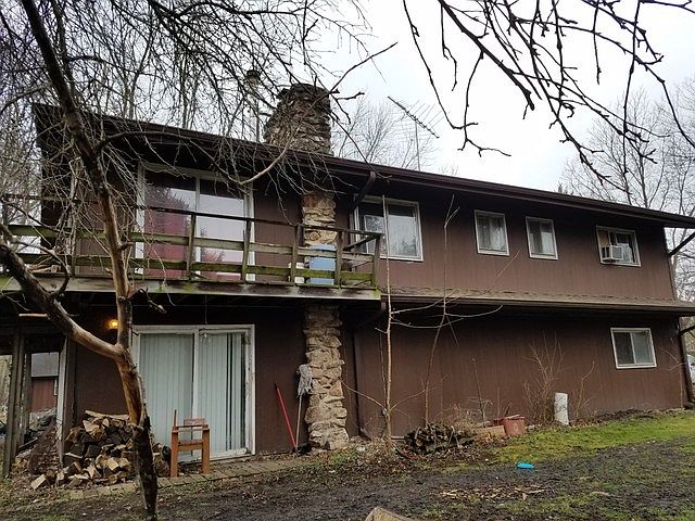 2nd image of 3600 Walleye Rd