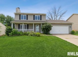 1423 W 49th St, Davenport, IA