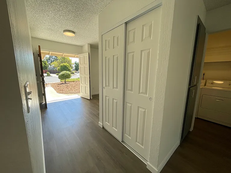 33 Briarwood Ct — Photo 5