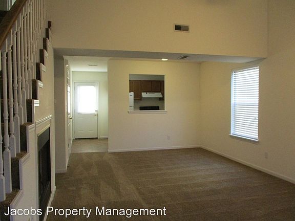 4th image of 3520 Prescott Dr