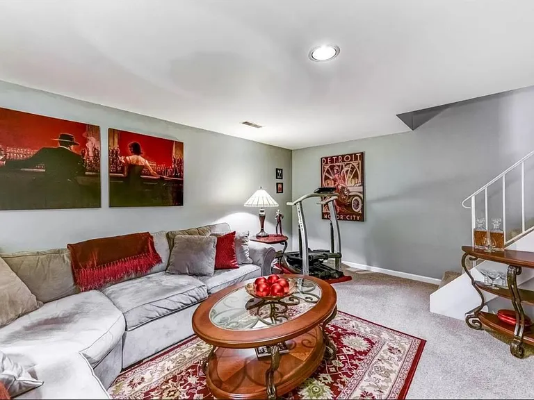1210 Clarkson Ct #1210 — Photo 20