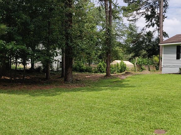 5th image of 853 Whitehall Dr