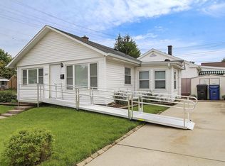 2005 Arthur Ave, Racine, WI 53405