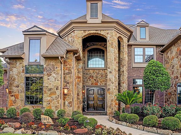 3rd image of 1014 Cross Hollow Ln
