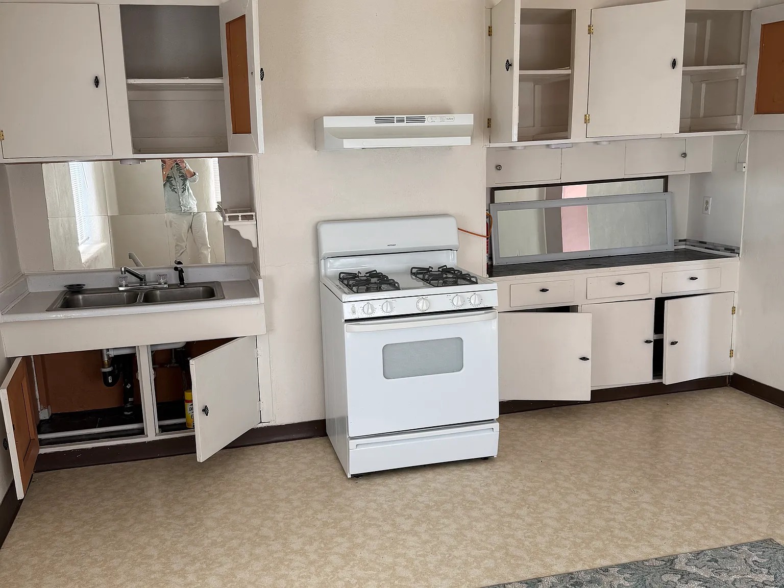 1 bed, 1000 sqft, $1,100 — Photo 3