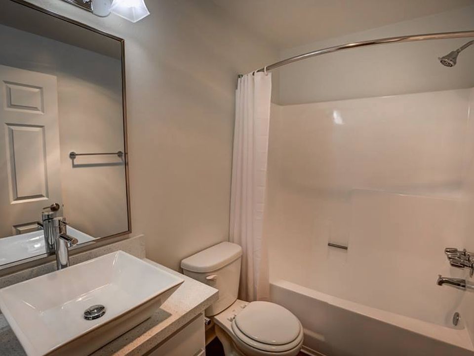 2nd image of 10980 Wellworth Ave APT 409