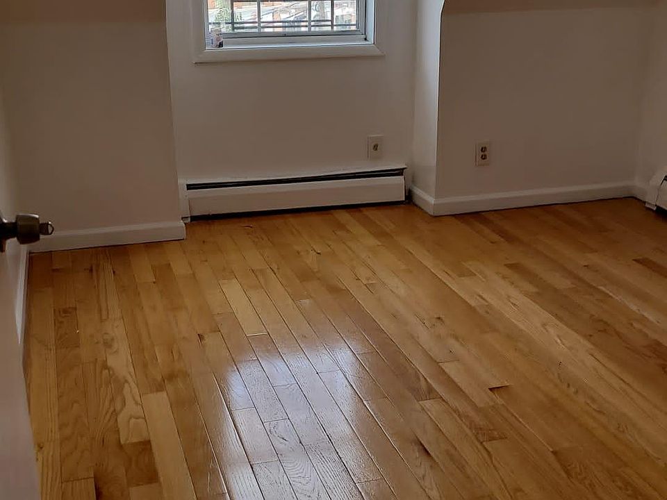 2nd image of 1169 W Farms Rd #22