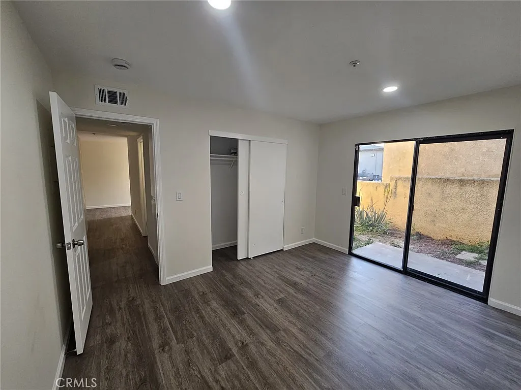 Building Photo - 1455 W Stoneridge Ct #1