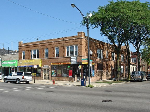 2nd image of 4234 W Fullerton Ave #19283158