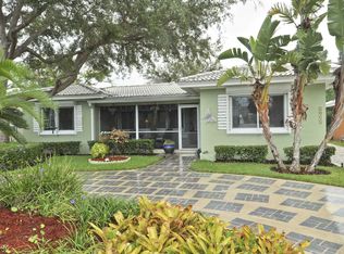 1025 Mandalay Ave, Clearwater, FL 33767