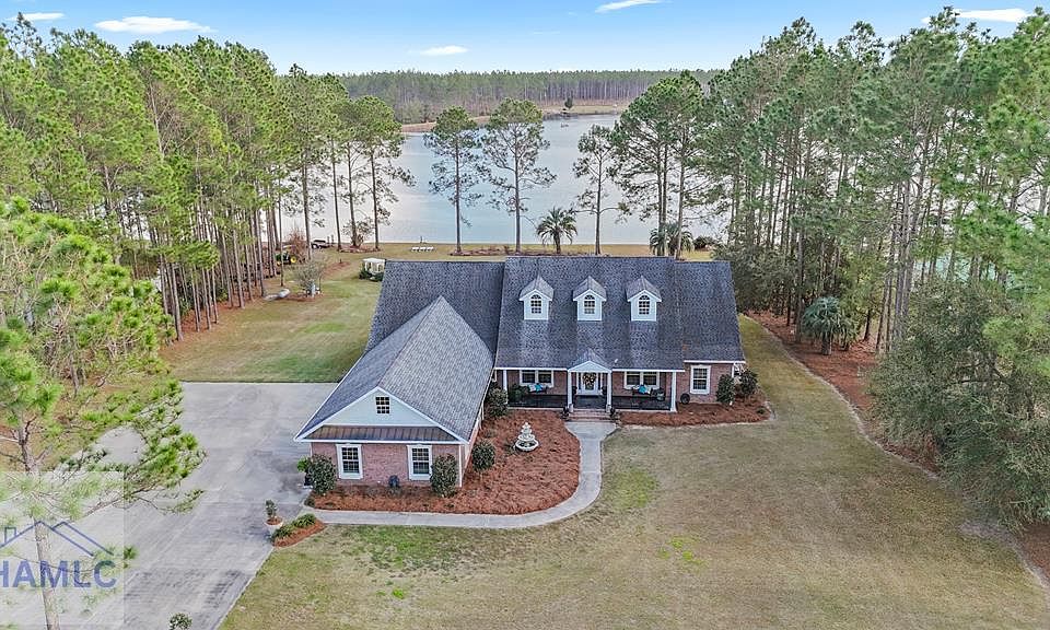 1st image of 980 Jimmie Ree Ln