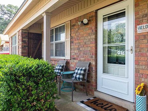 3rd image of 4906 Pinson Dr