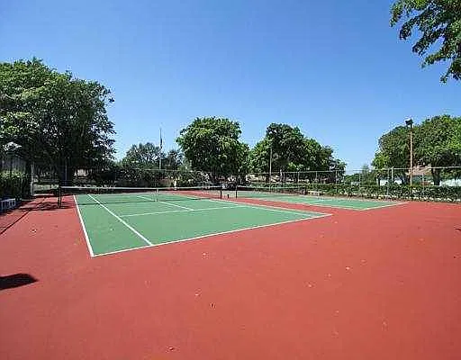 3 bed, 2.0 bath, 1093 sqft, $2,425 — Photo 4