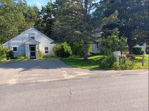28 Pollard Avenue, Brunswick, ME 04011