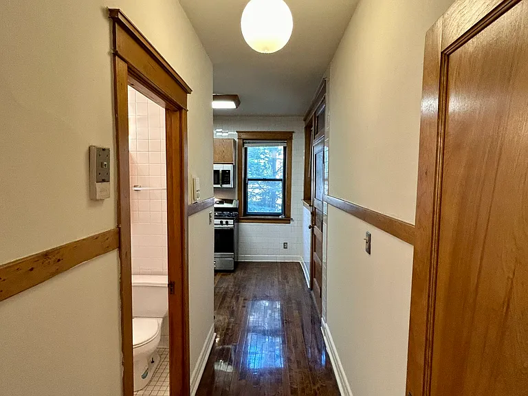 2540 N Racine — Photo 15