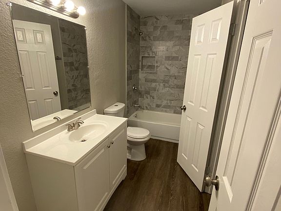 Masterbath with walk-in closet