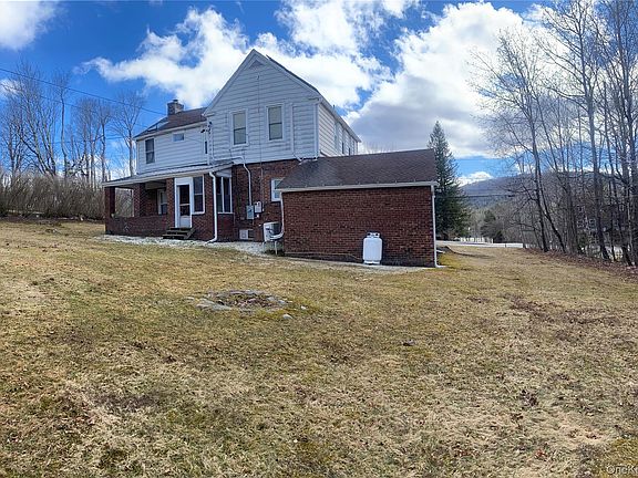 5th image of 5898 Main Street