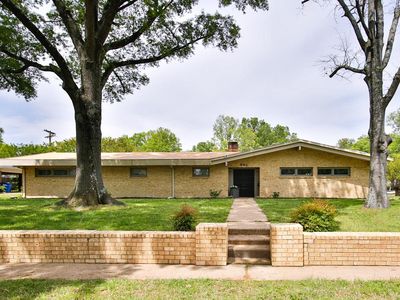 901 W Barton Ave, West Memphis, AR, 72301