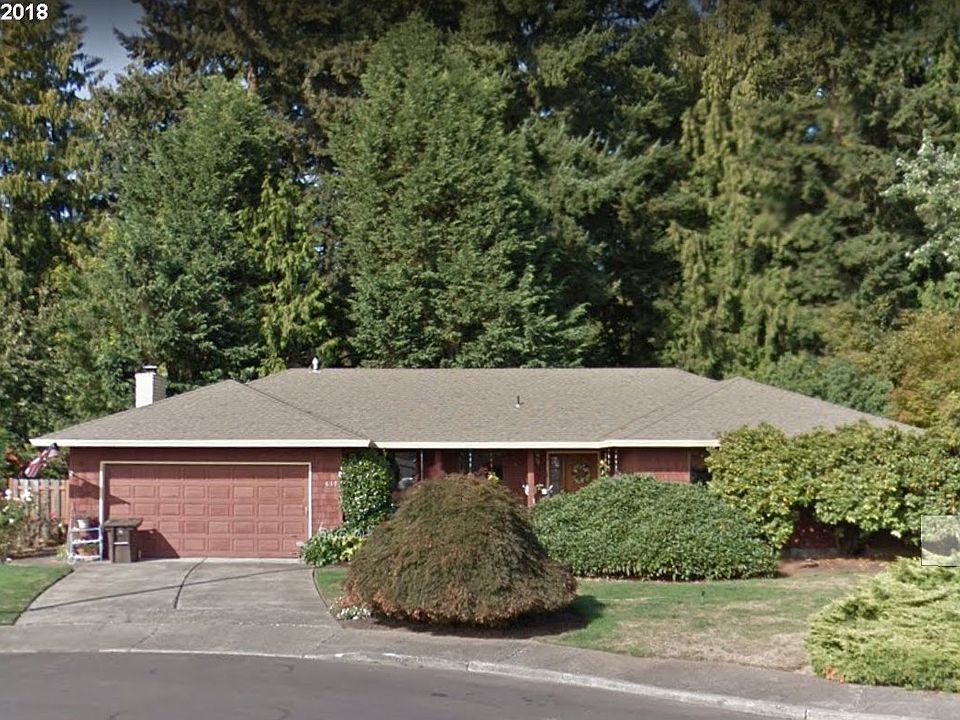 1st image of 637 SE 28th Pl