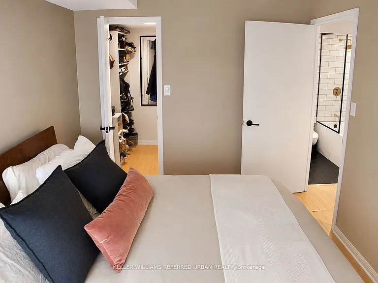 1029 King St W #805 — Photo 19