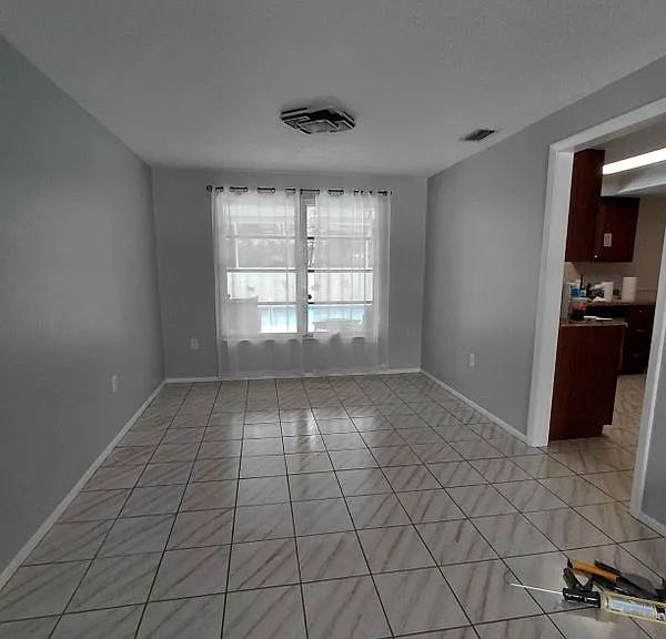 20263 Hamilton Ave — Photo 9