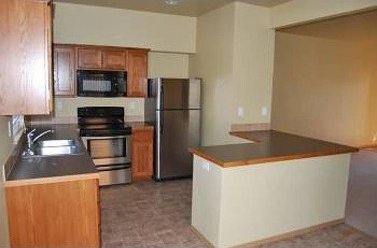 2nd image of 929 N Bonsai Ln APT 23
