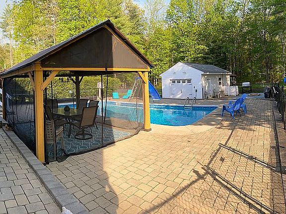 12 x 14' screened gazebo