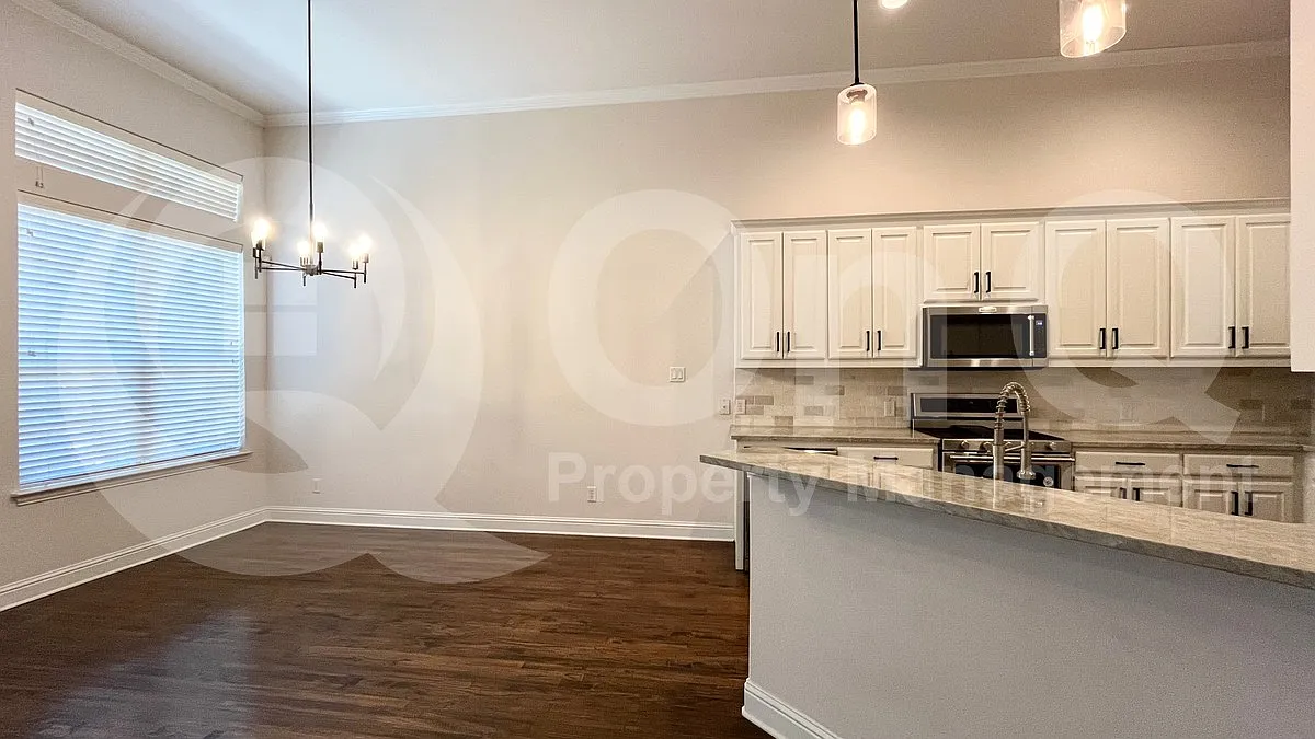 3 bed, 3.0 bath, 1913 sqft, $3,300 — Photo 3