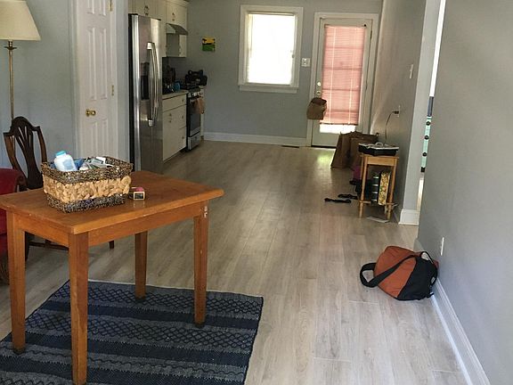 3rd image of 601 W 21st St